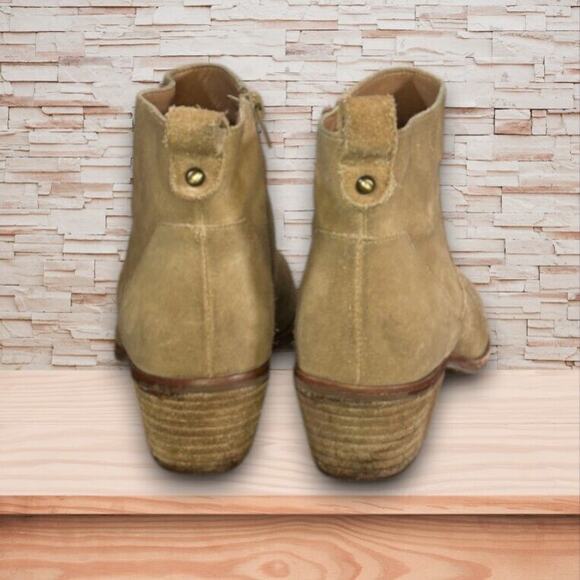 Sole Society Vixen Suede Almond Toe Side Zip
Ankle Boots Tan Women's 8 - Picture 4 of 6